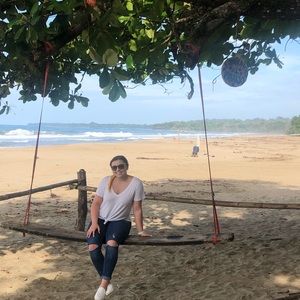 Meet your Posher, Jasmine